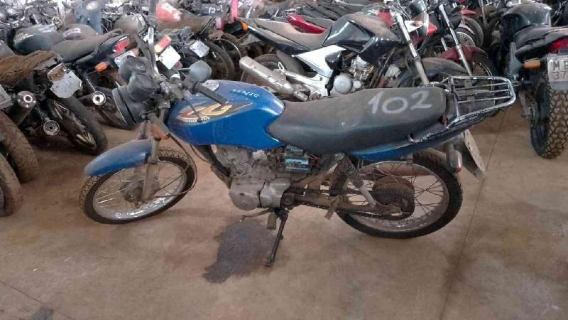 MOTOCICLETA HONDA/CG 125 TITAN KS Ano: 2001/2001