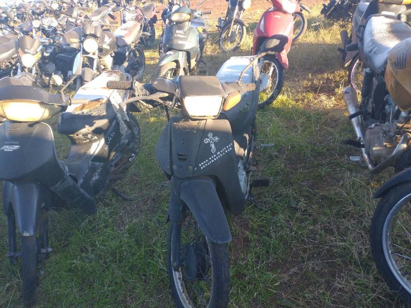 Veículo YAMAHA Crypton SUCATA YAMAHA/CRYPTON T105E Ano: 2002/2002 2002 em leilão
