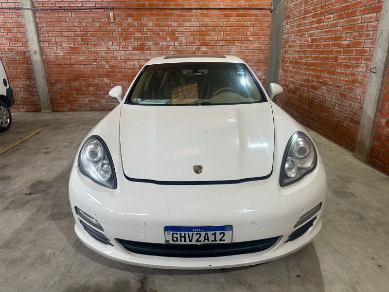 Porsche Panamera- 2012