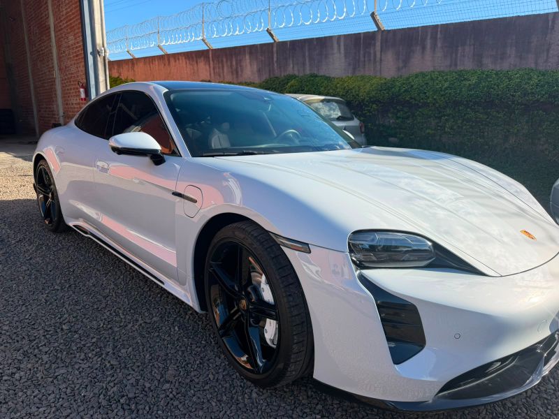 Porsche Taycan 4S- 2023