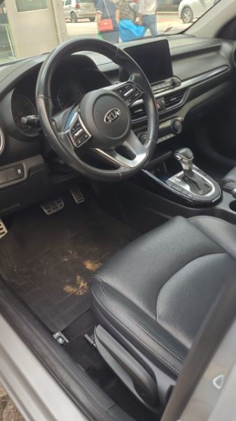 CERATO FF SX 2.0 AUT ANO 2021/2022 PLACA RIL0J21 — foto 6 de 6