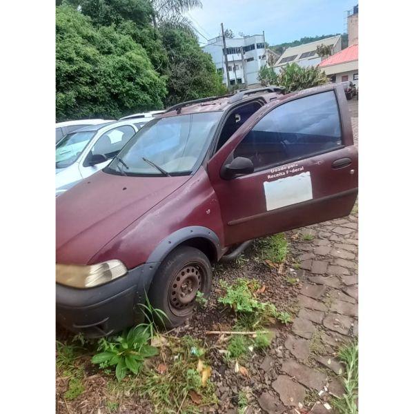 Veículo Fiat Strada FIAT STRADA ADVENTURE 2004 2004 em leilão