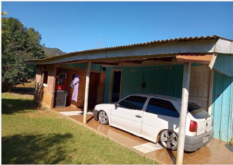 CASA DE MADEIRA EM CAÇADOR/SC, localizado em Macieira - SC