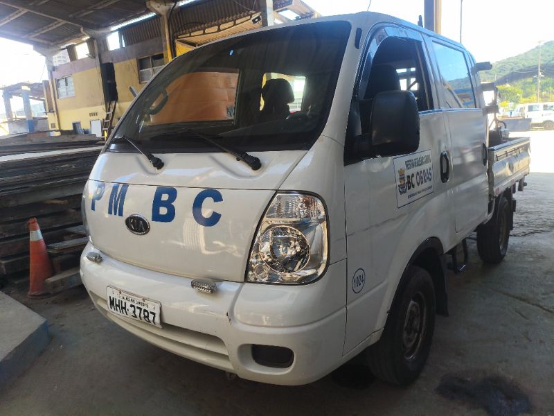 (01) KIA K2700 II 4X4 LB DC, Placa: MHH-3787 | REN
