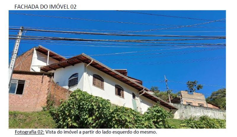 Casa no bairro ponta aguda.