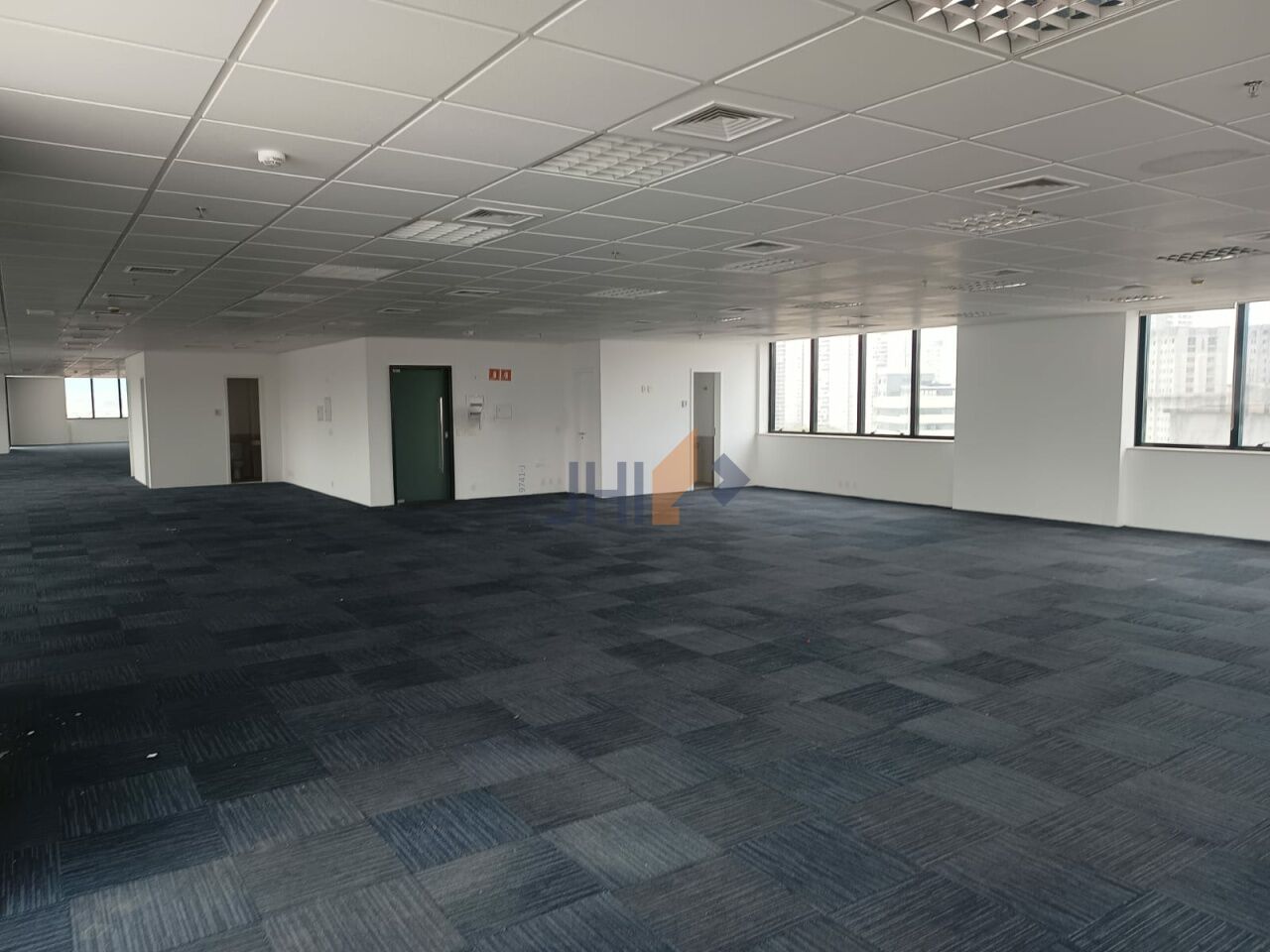Conjunto Comercial para Locação - Parque Industrial Tomas Edson