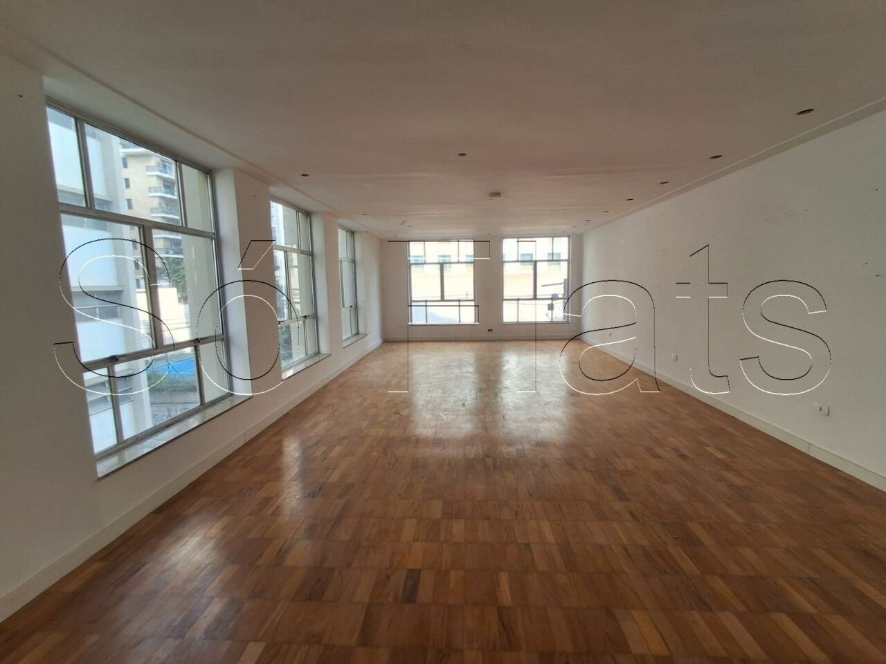 Conj. Comercial para Locação - JARDINS