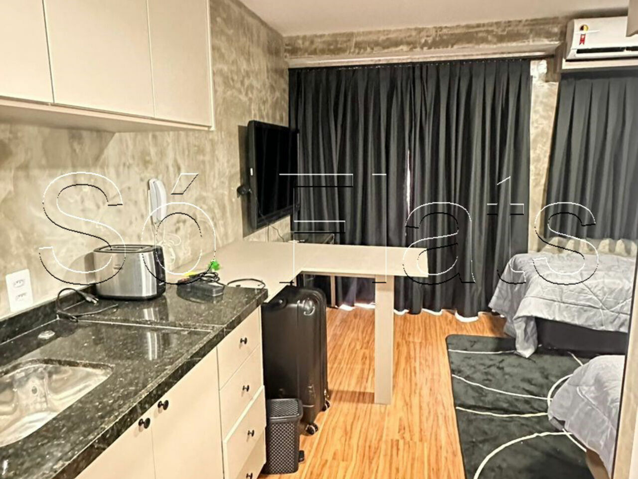 Flat para Venda - PERDIZES