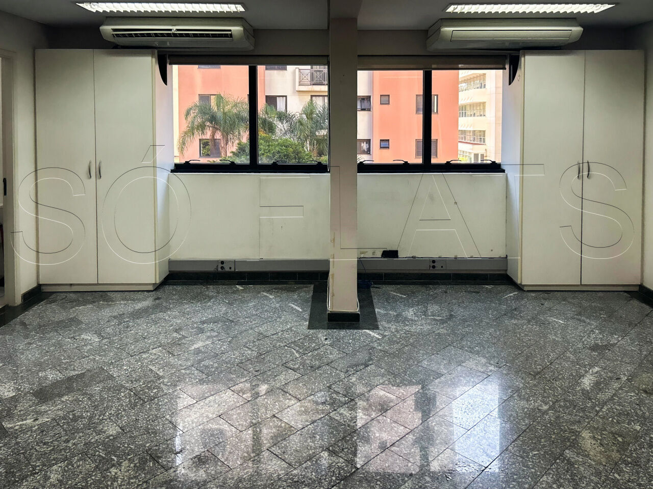 Conj. Comercial para Locação - PERDIZES
