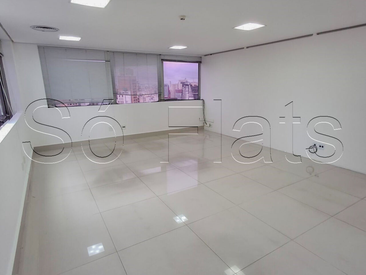 Conj. Comercial para Locação - CENTRO