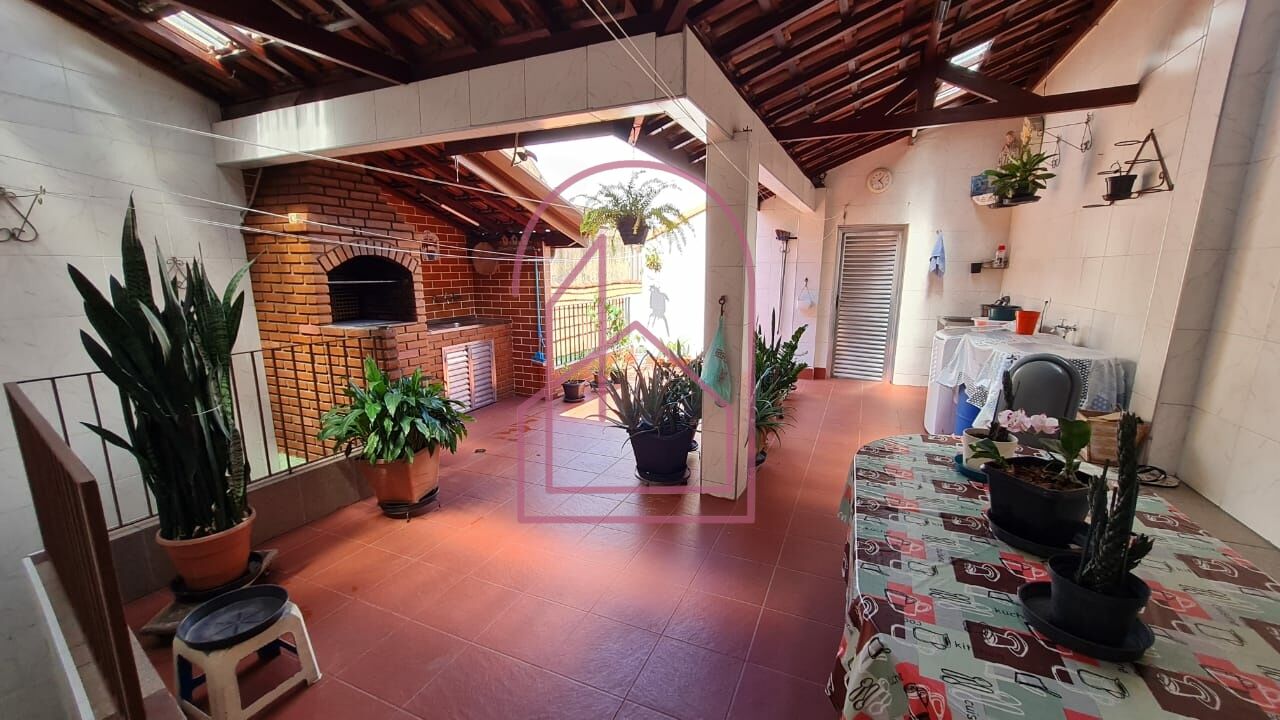 Casa Assobradada para Venda - Parada Inglesa