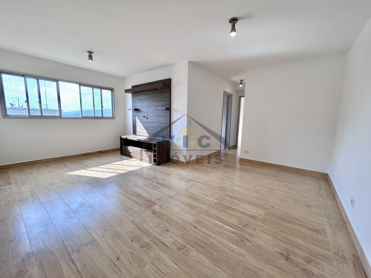 Apartamento para Locação - Santa Teresinha