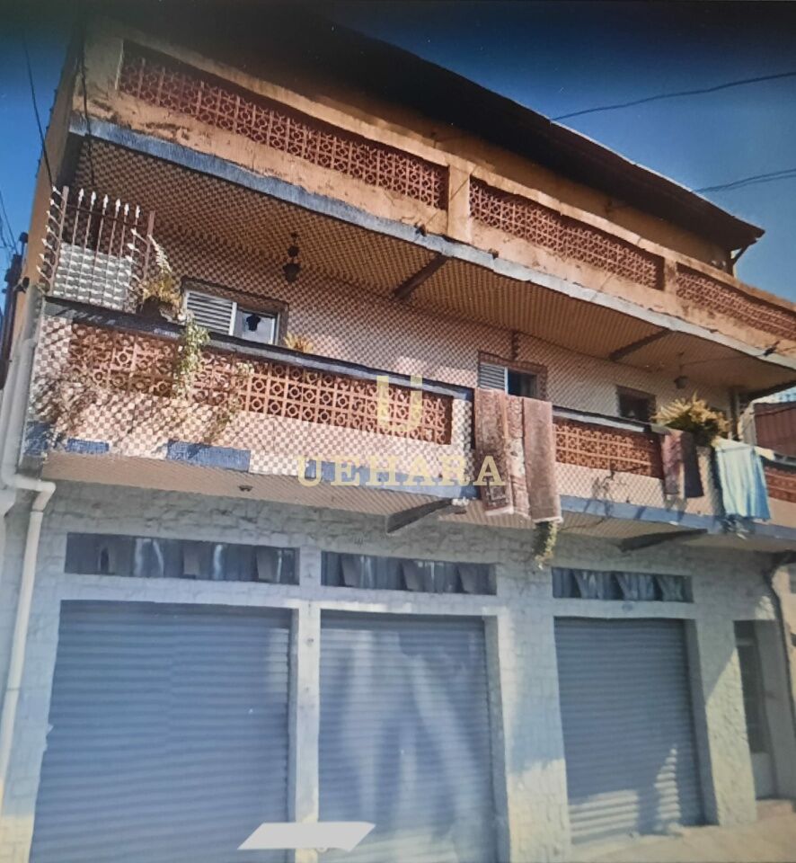 Prédio Comercial para Venda - Chora Menino