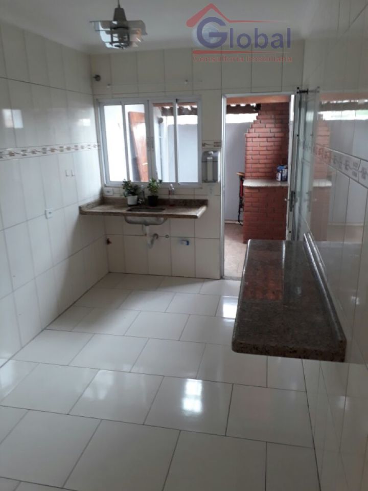 Sobrado para Venda - JARDIM UTINGA