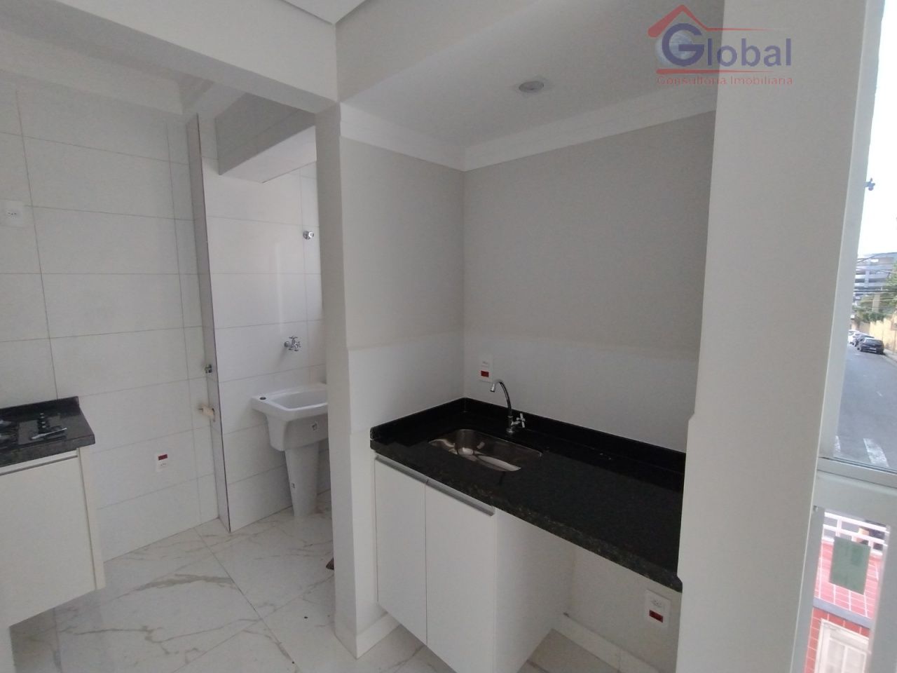 Apto Sem Condominio para Locação - CENTRO
