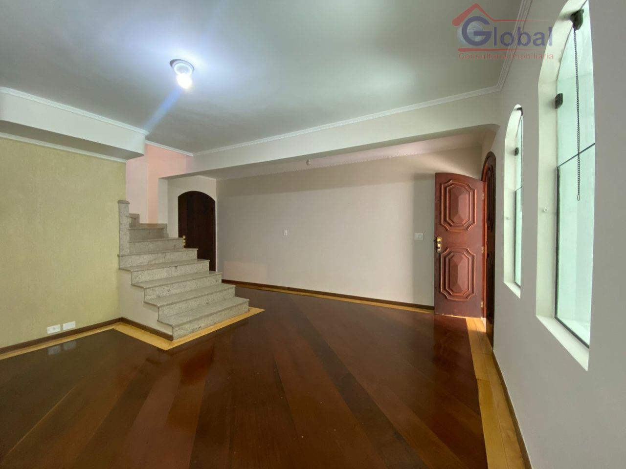 Sobrado para Venda - JARDIM ITRAPOAN