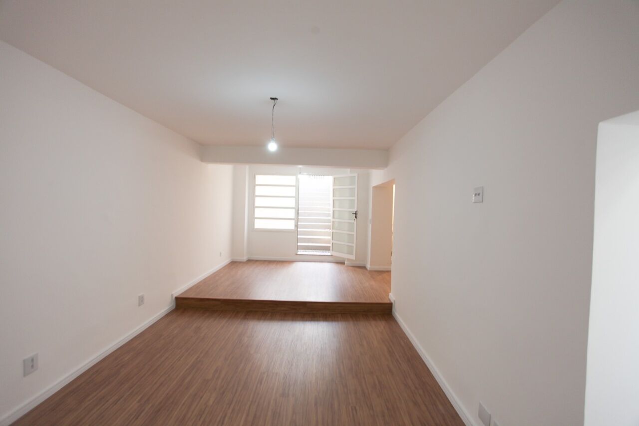 Casas Residenciais para Locação - Santa Cecília
