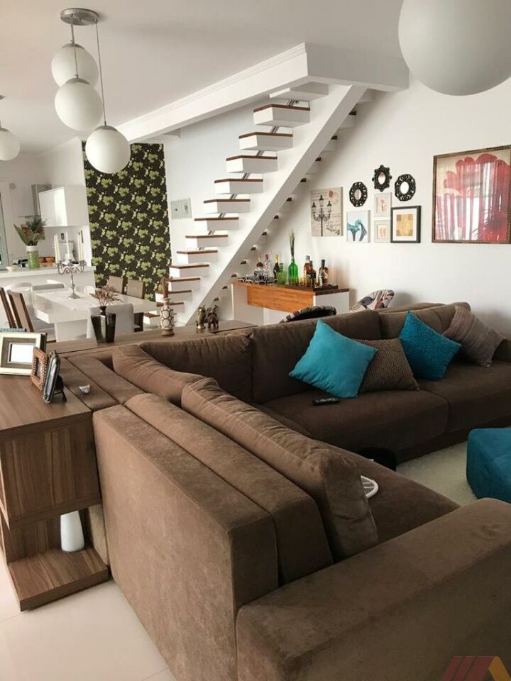 Casa Assobradada para Venda - Jardim Virginia Bianca