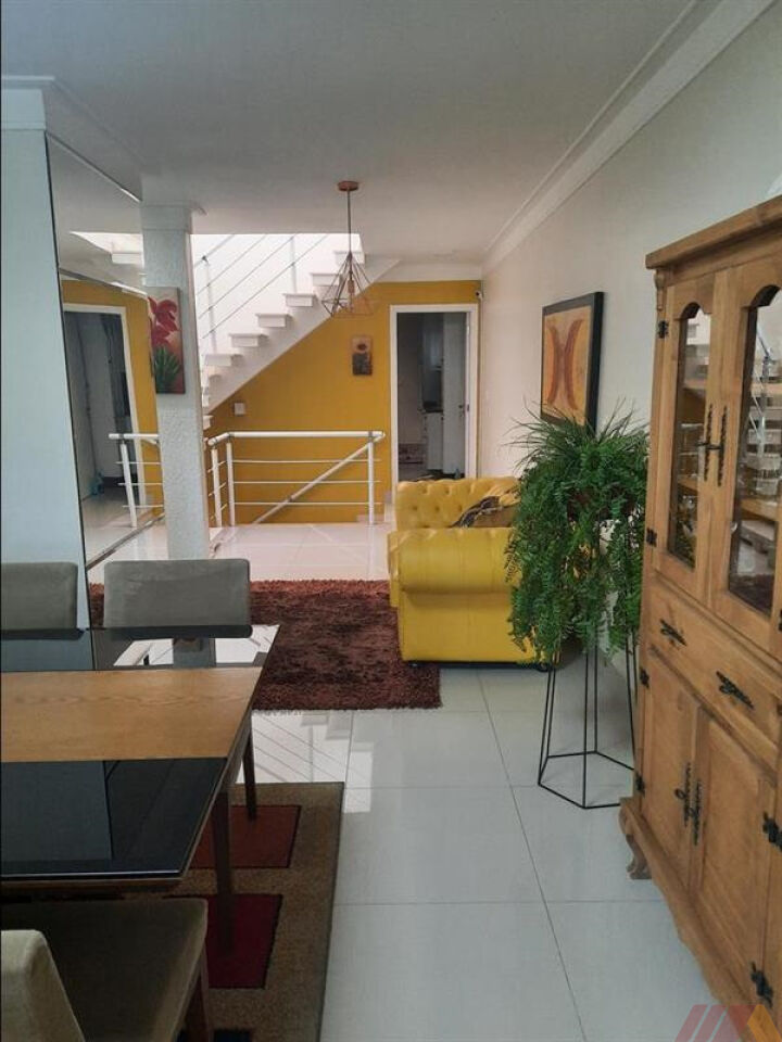 Casa Assobradada para Venda - Água Fria