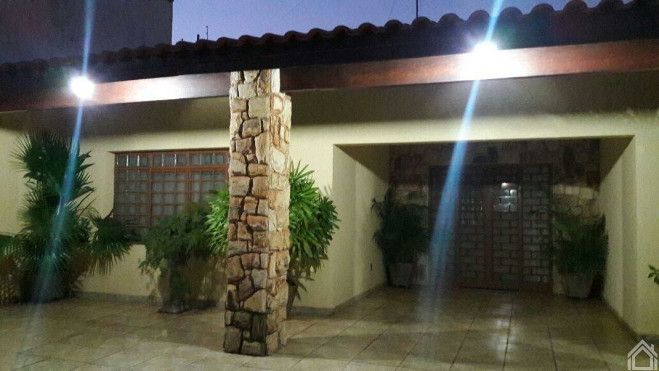 Casa Térrea para Venda - Planalto do Sol