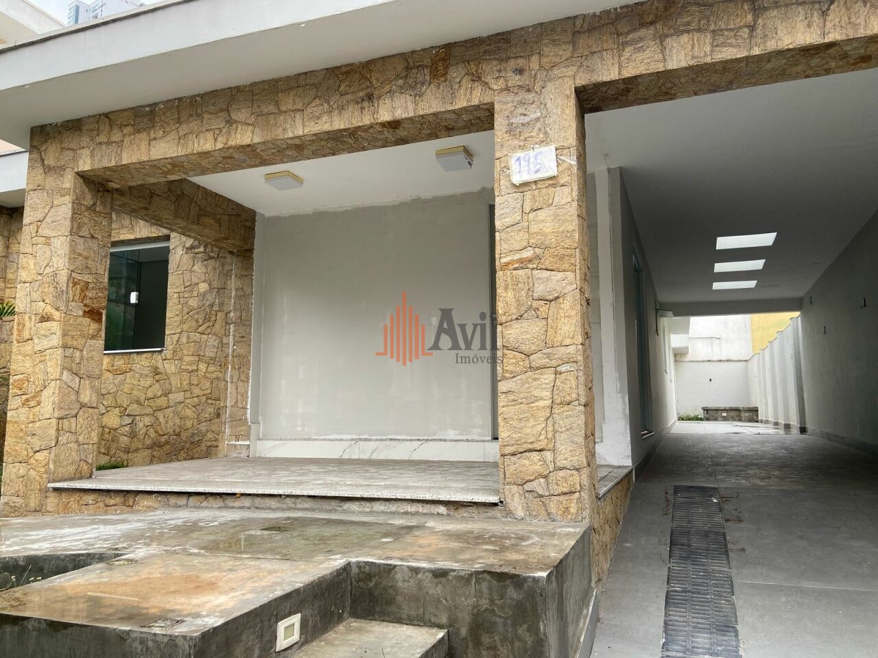 Casa-Comercial para Locação - Jardim Anália Franco