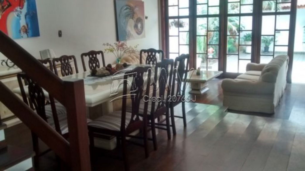 Sobrado para Venda - Jardim do Mar
