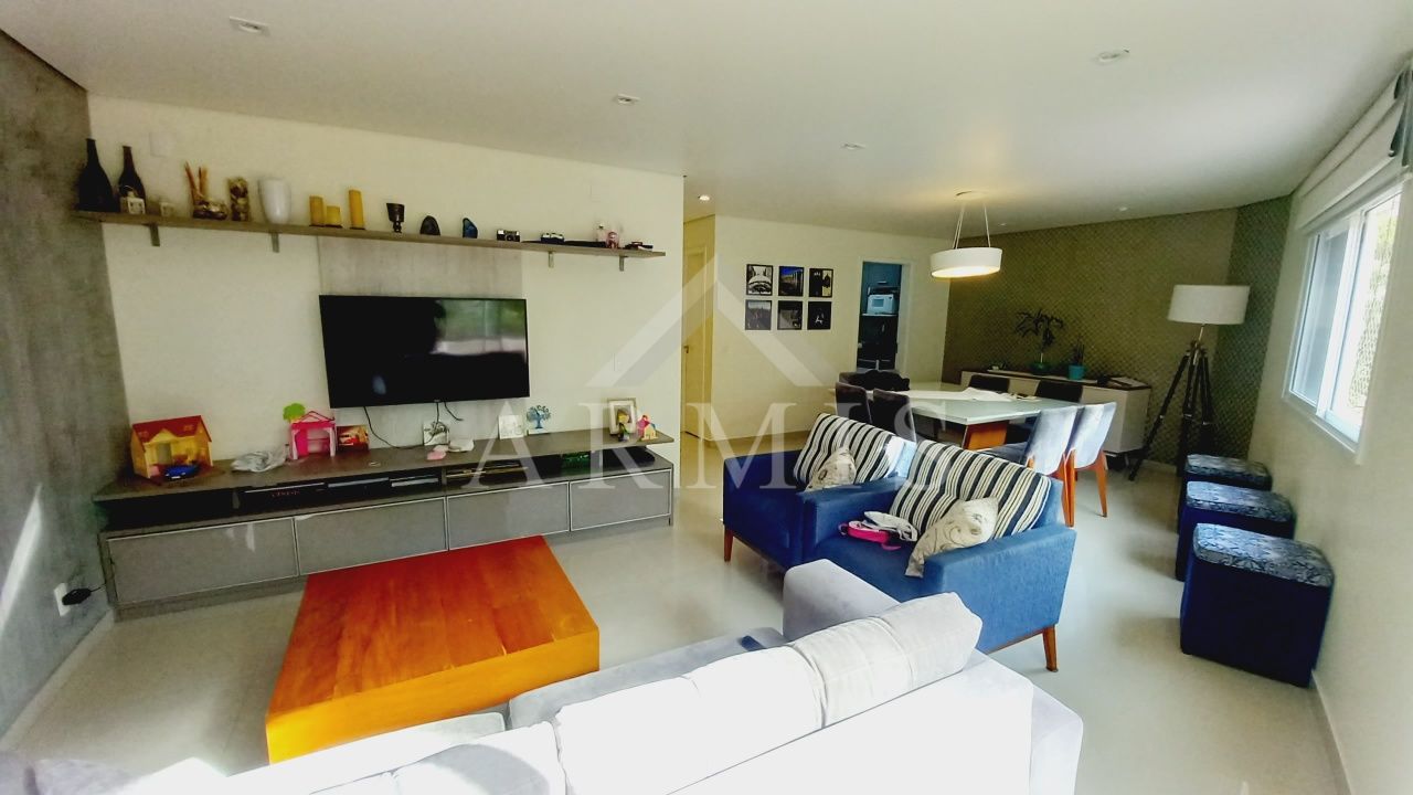 Excelente sobrado, 3 suites, 3 vagas, 270m2