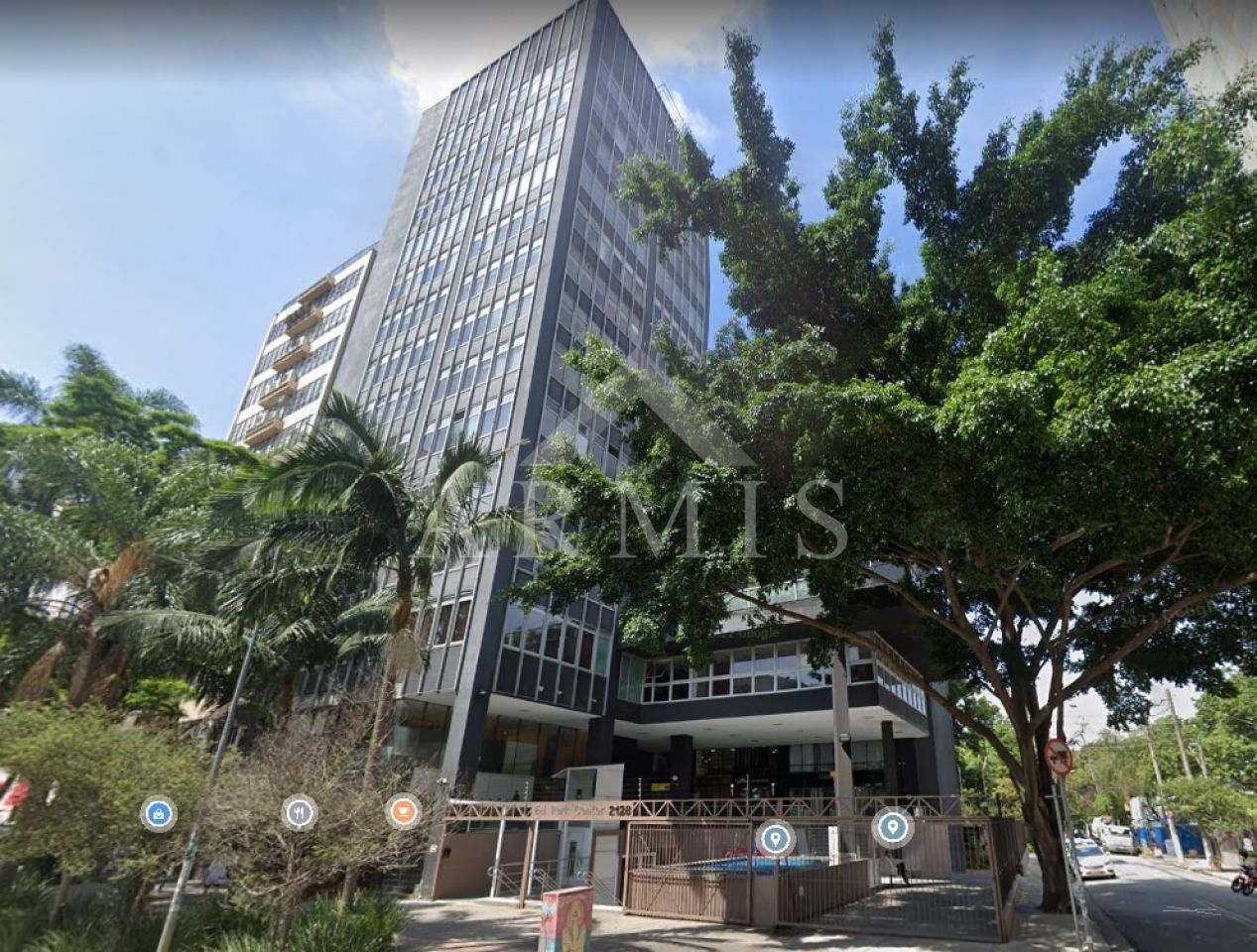 Ótimo conjunto comercial no Itaim Bibi!!!