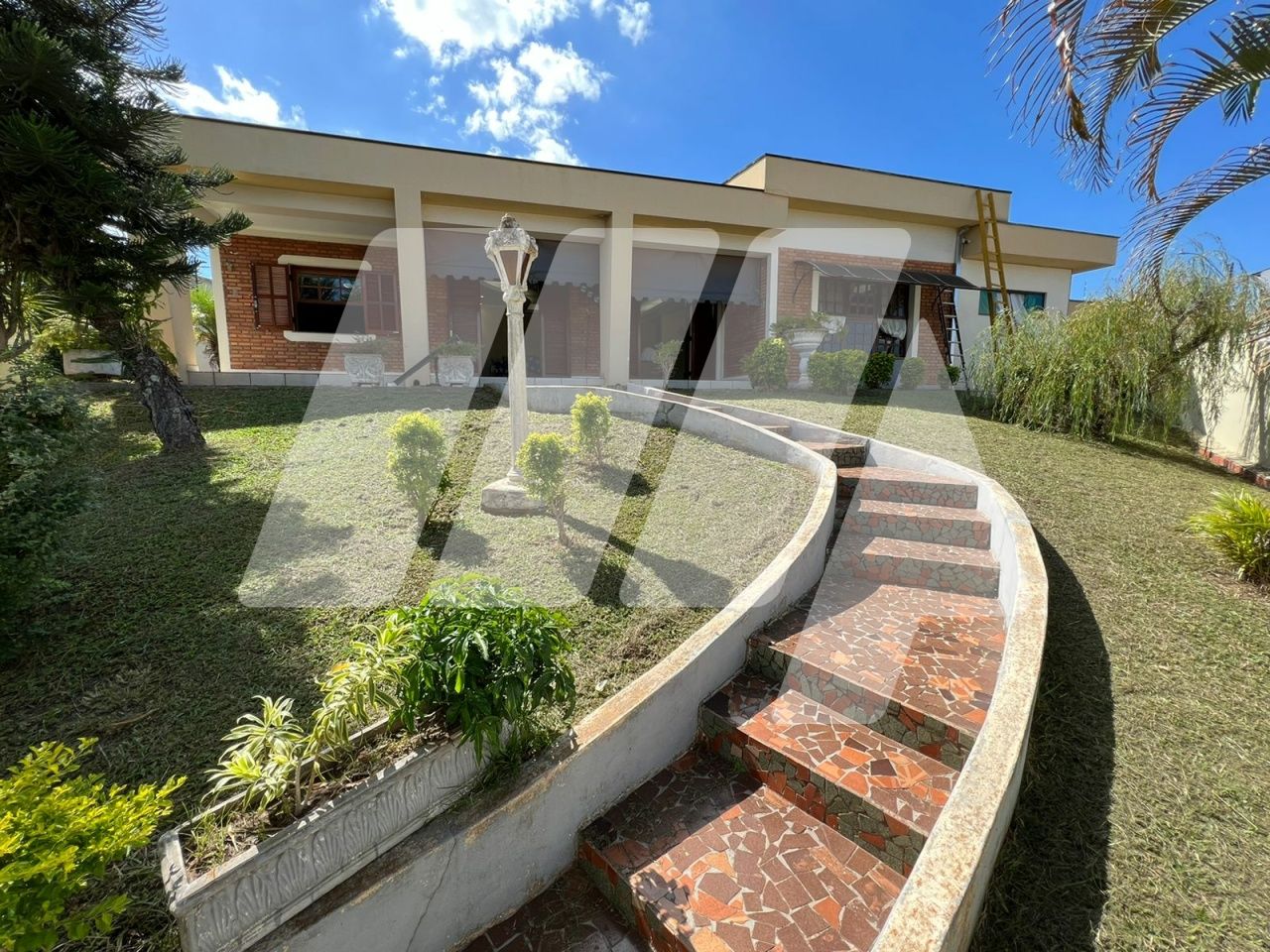 Casa Térrea para Venda - Centro