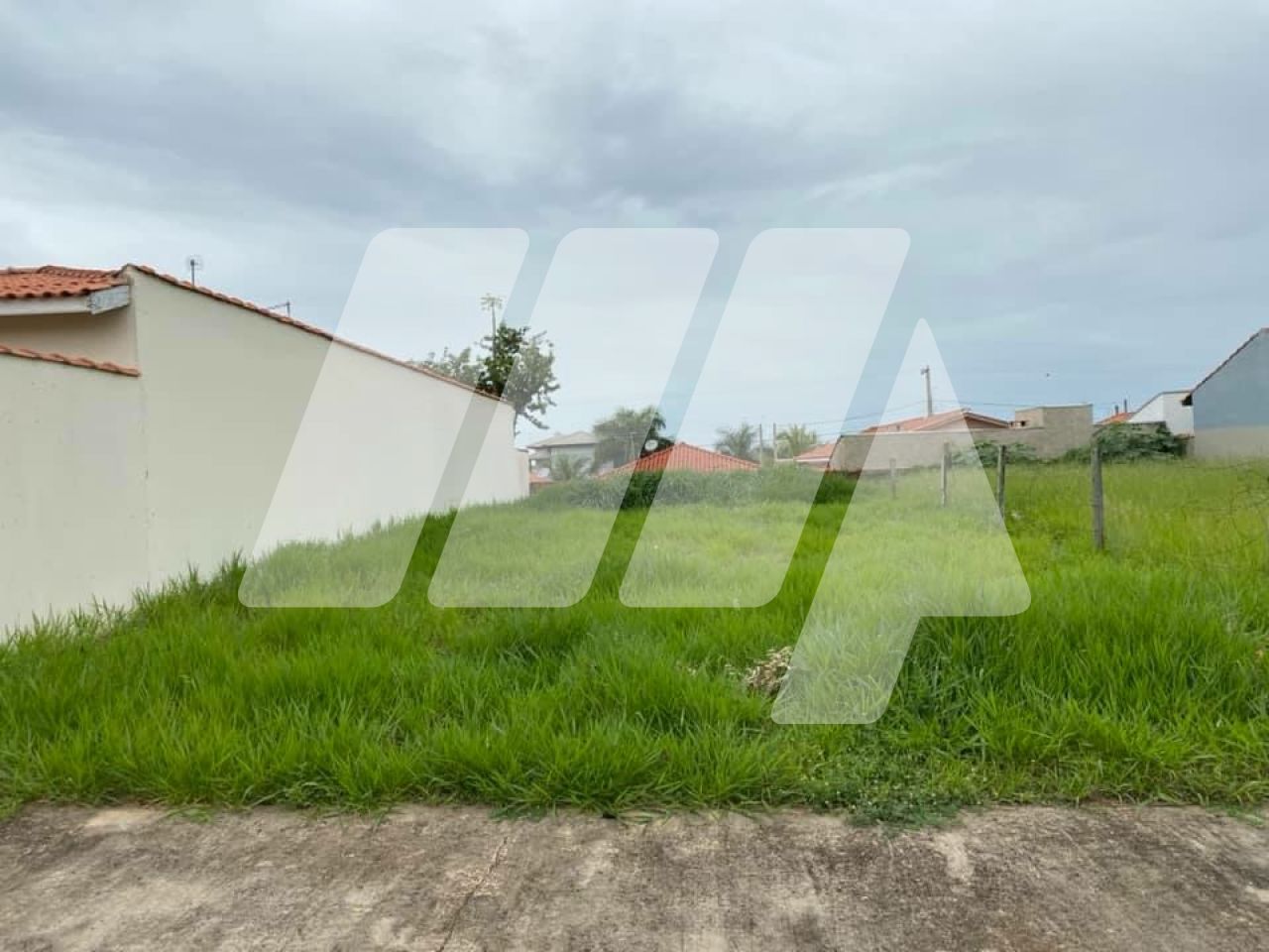 Terreno para Venda - Santa Mônica