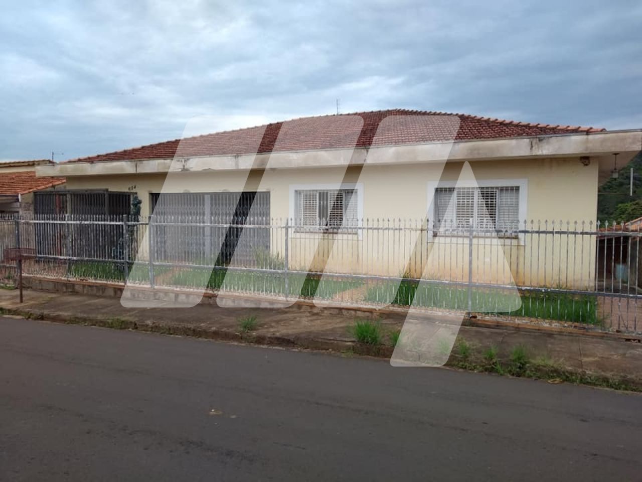 Casa Térrea para Venda - Vila Nova