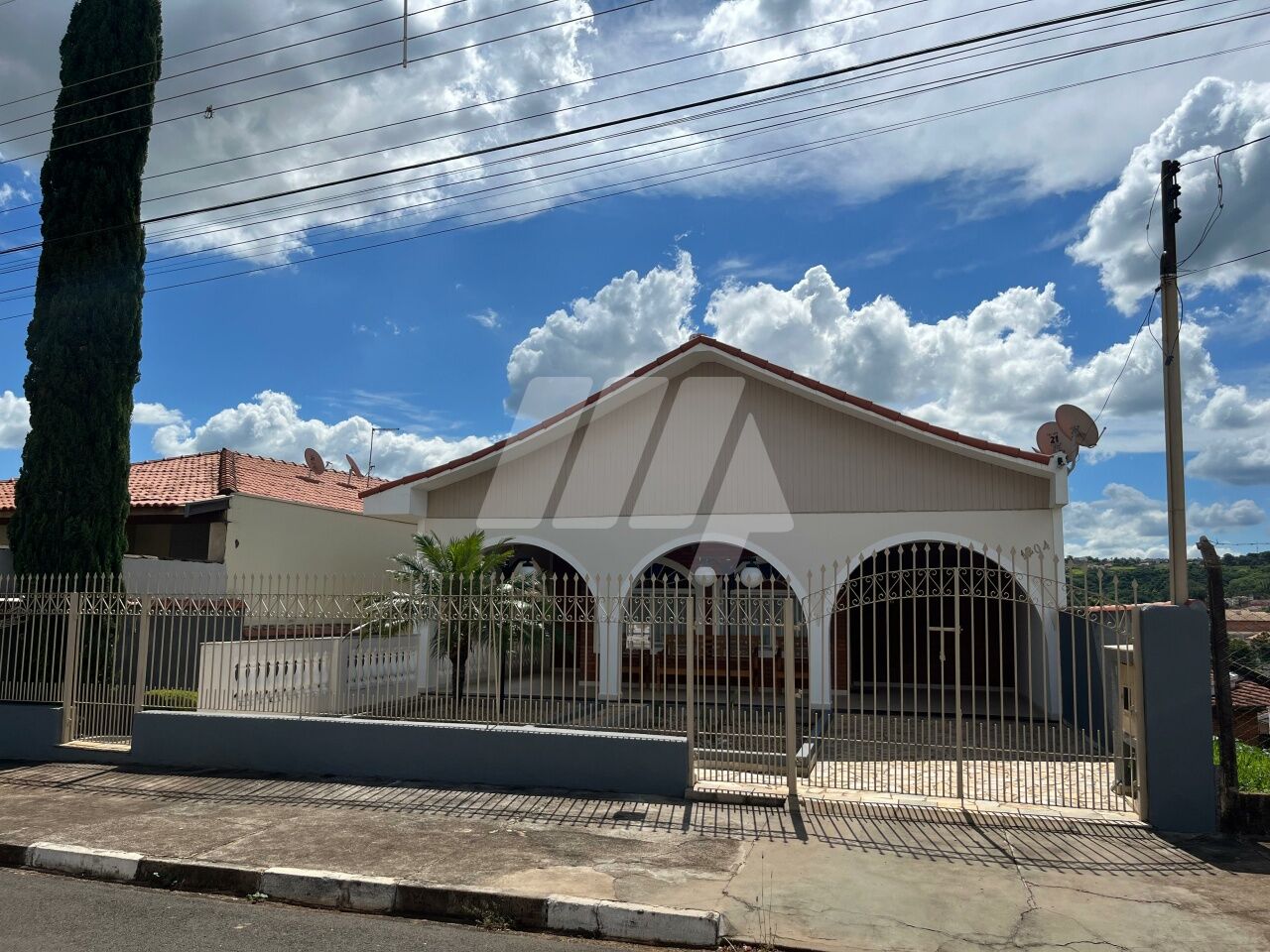 Casa Térrea para Venda - Centro