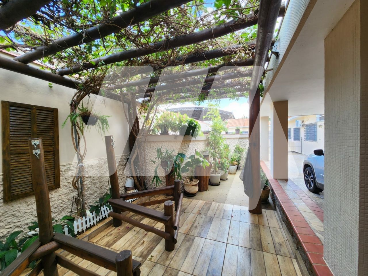 Casa Térrea para Venda - Centro
