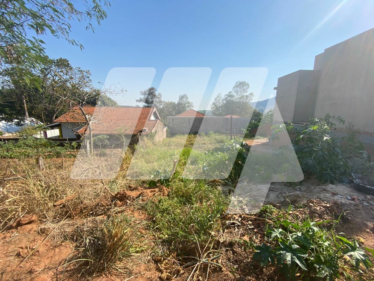 Terreno para Venda - Jardim Holliday