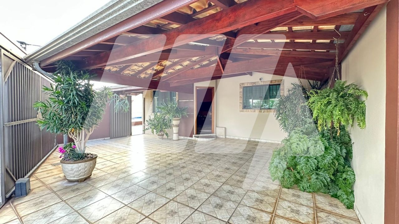 Casa Térrea para Venda - Santa Mônica