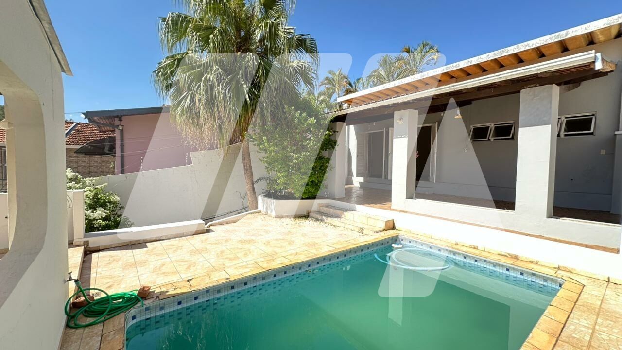 Casa Térrea para Venda - Jardim Porangaba