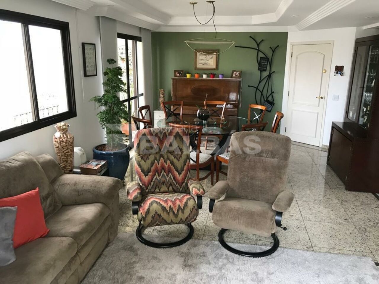 Foto 1
