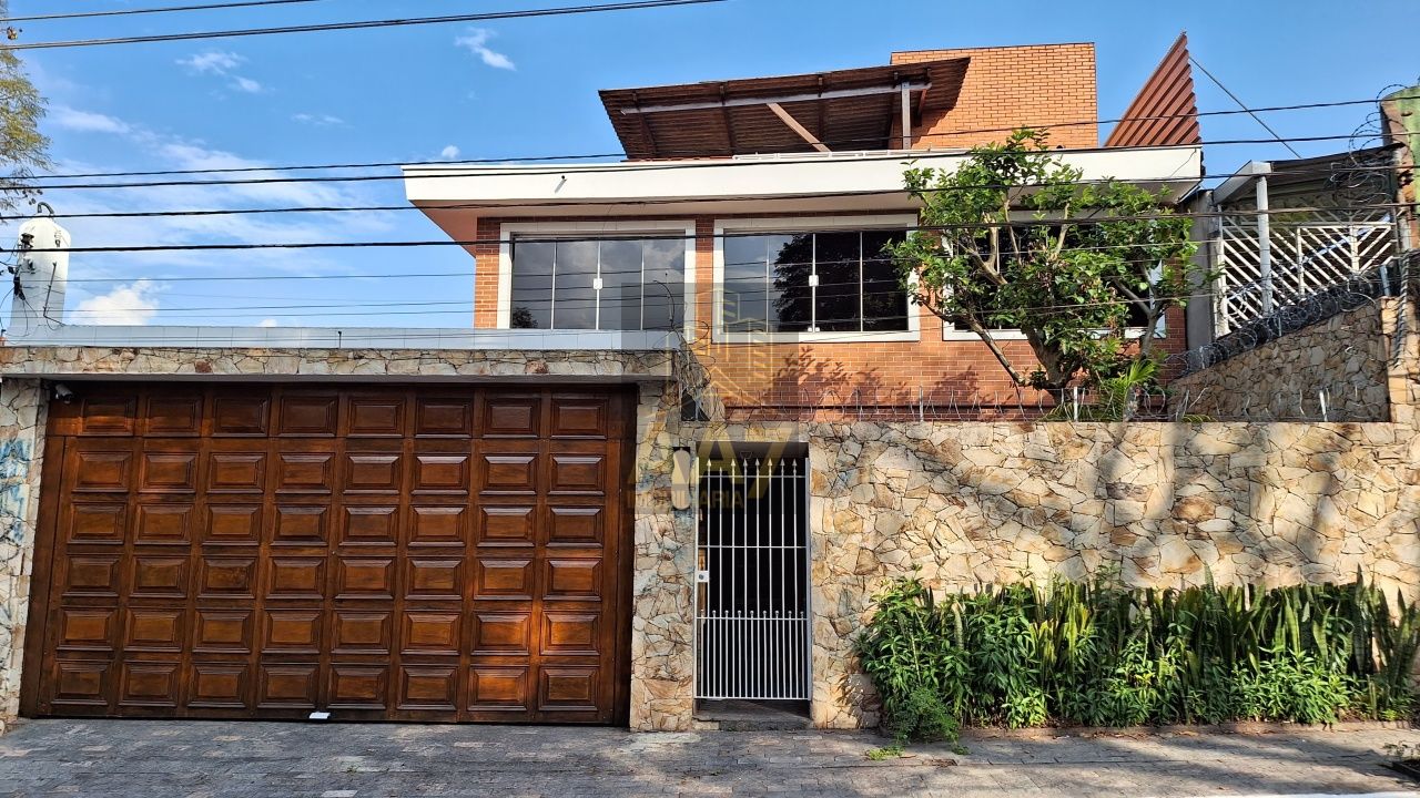 Sobrado para Venda - Instituto de Previdência