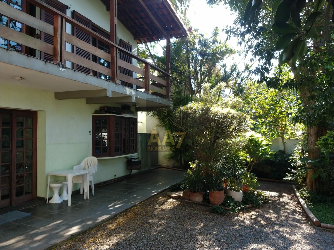 Casa Assobradada para Venda - Instituto de Previdência