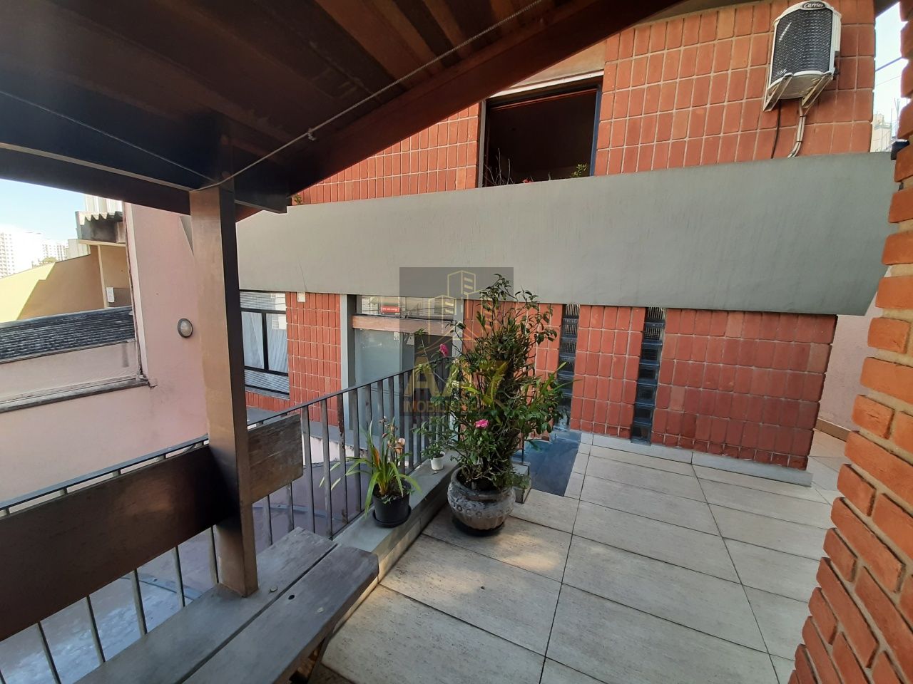Casa Assobradada para Venda - Jardim Peri Peri