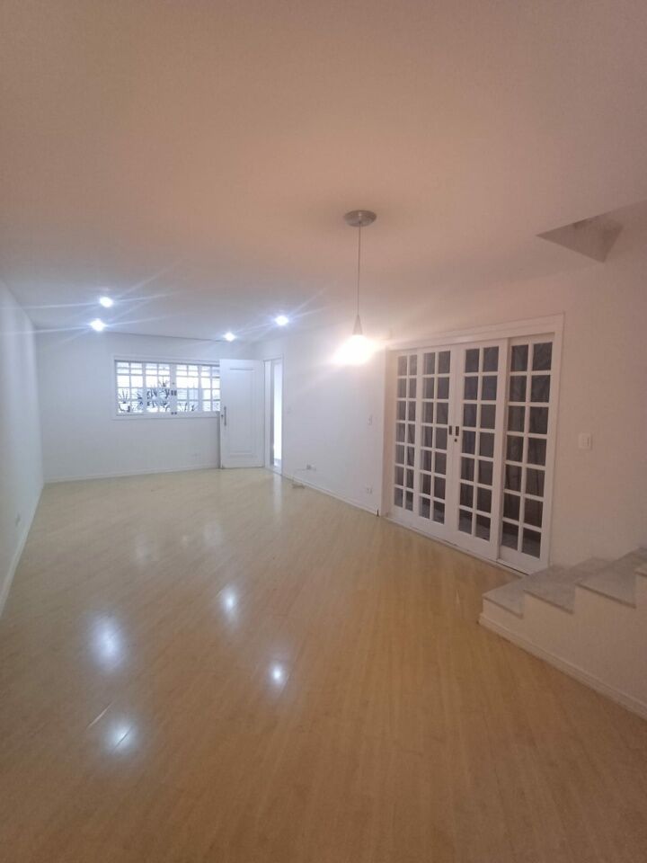 Foto 3 — Sobrado em Saúde