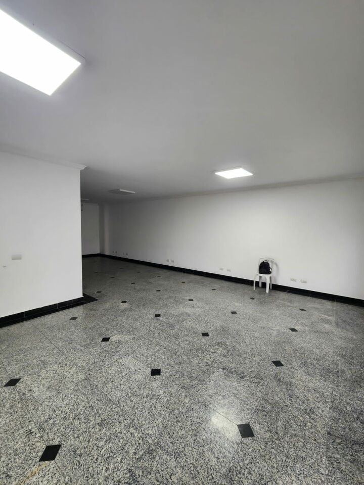 Foto 2 — Comercial em Indianópolis