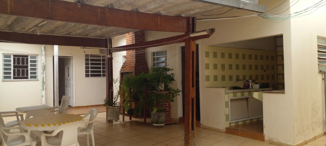 Foto 12 — Casa Térrea em Saúde