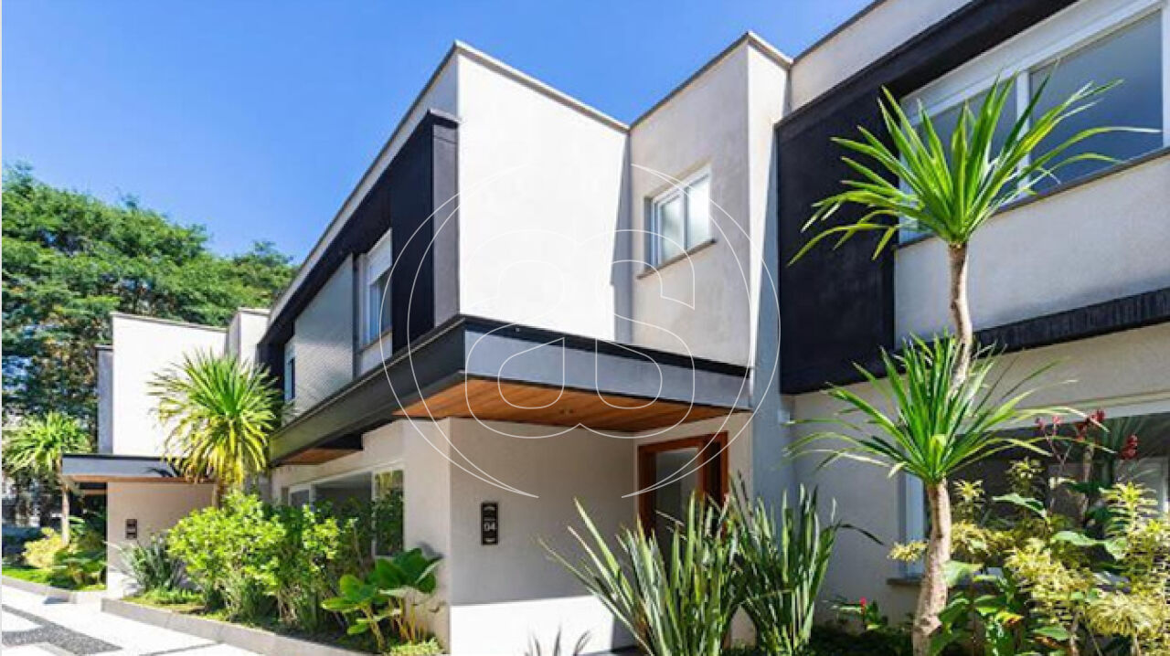 CASA EM CONDOMÍNIO FECHADO À VENDA! NOVA! ALTO PADRÃO