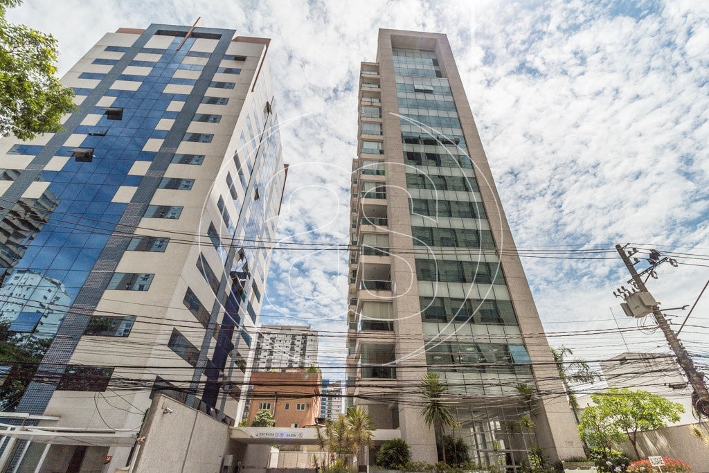 Sala Comercial para Locação em Moema Pássaros ? 136m², 7 Salas e 4 Vagas