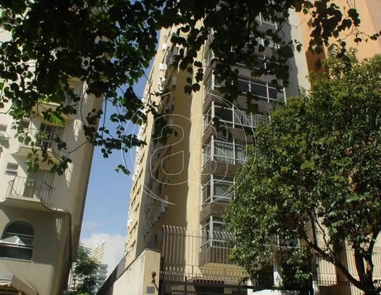 Condomínio Edifício Poliana