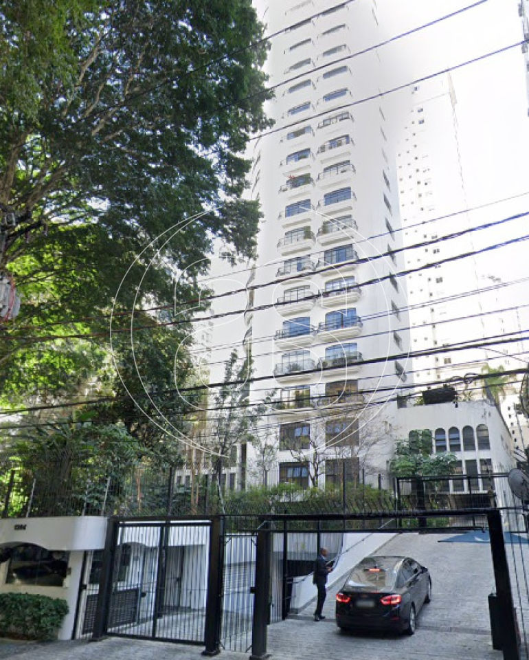 Condomínio Edifício Torre Branca