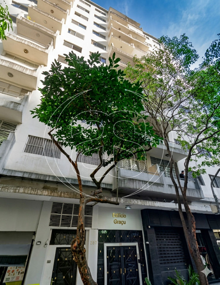 APARTAMENTO AMPLO COM 100M², EXCELENTE LOCALIZAÇÃO!