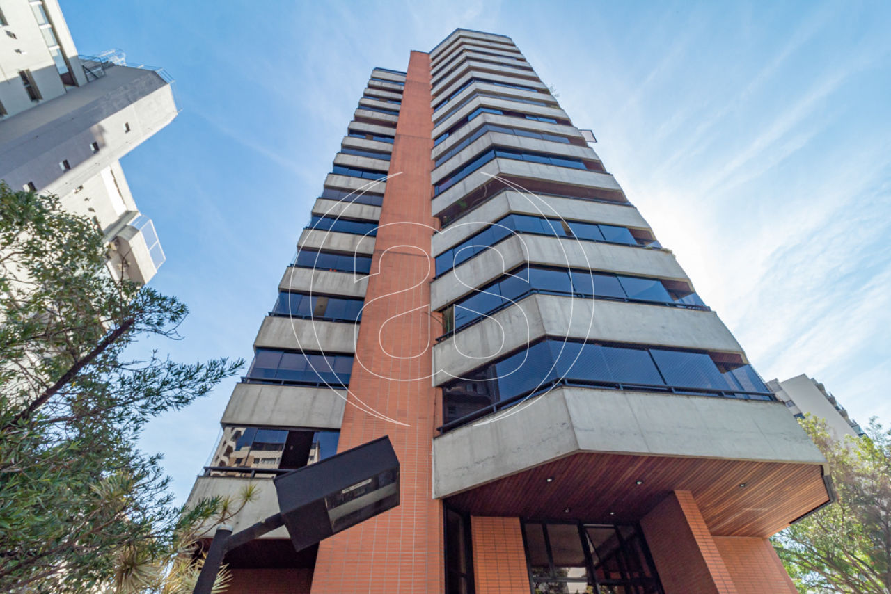 Apartamento á venda com 227m² em Moema índios com 4 vagas de garagem