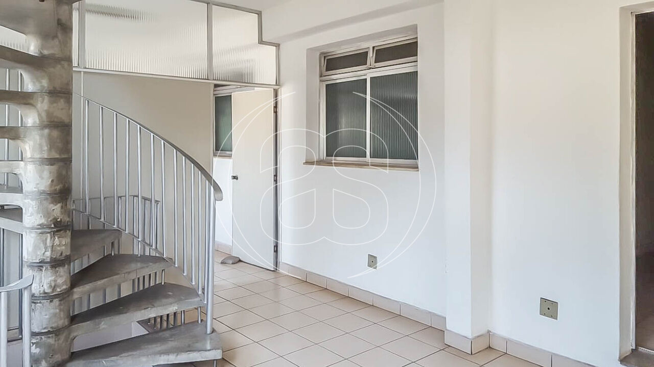 PRÉDIO COMERCIAL - SANTO AMARO 942m²